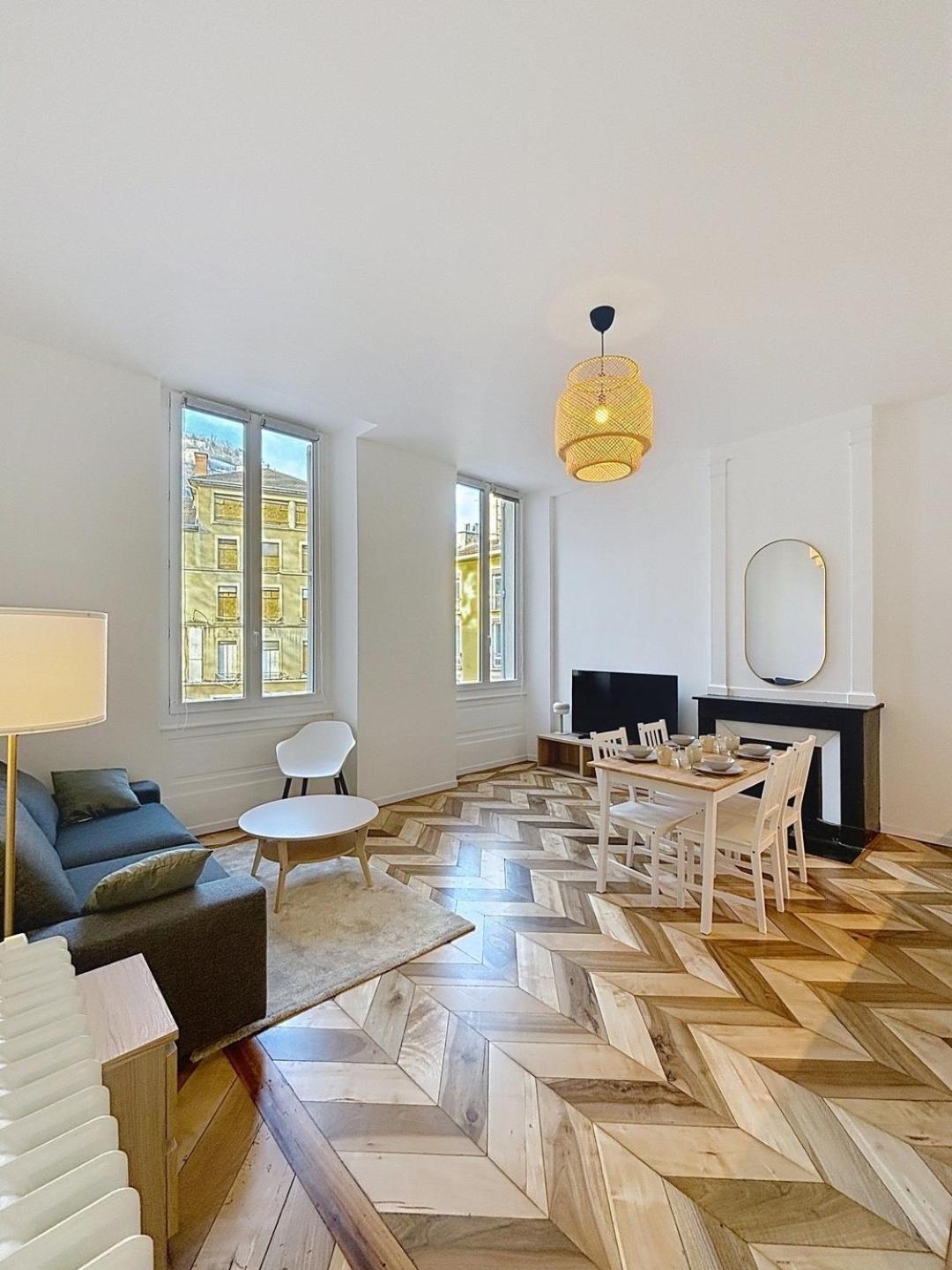 Gordes Centre-historique Telepherique Apartment Grenoble